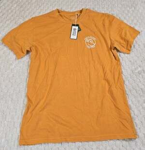 Alpine Design Men's Small Hike Graphic T-Shirt NWT Golden Honey Orange